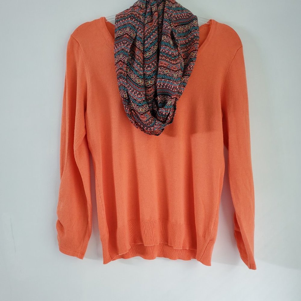 Carolyn Taylor Top with detachable scarf